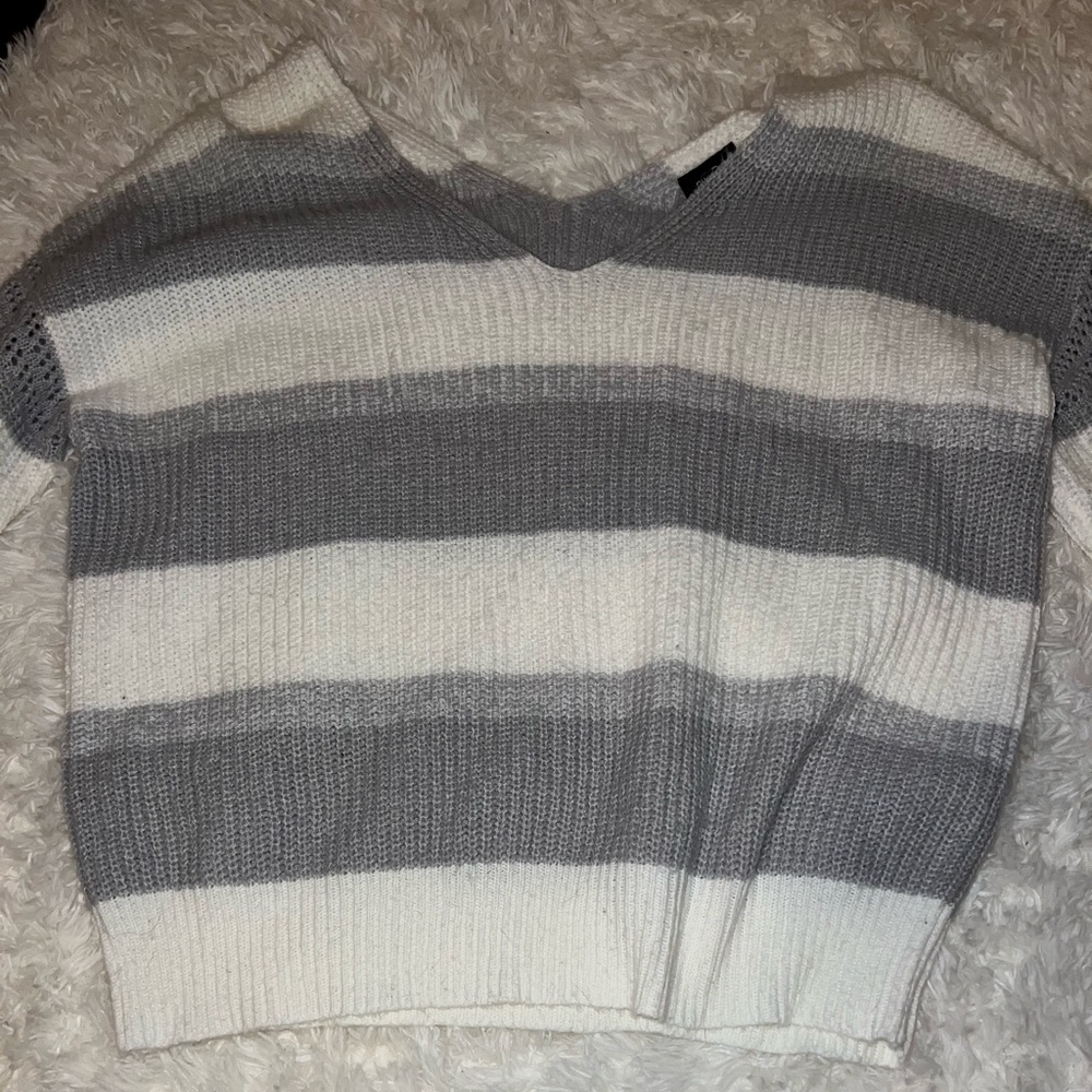 Size S, grey sweater.